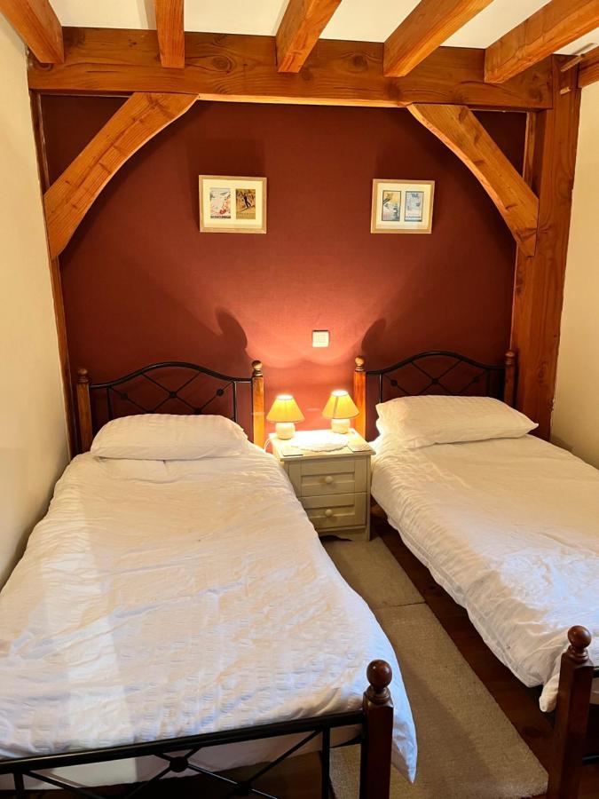 Chez Jallot - Upper Gite Vidaillat エクステリア 写真