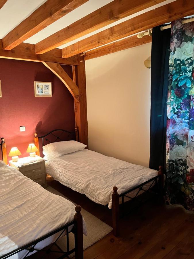 Chez Jallot - Upper Gite Vidaillat エクステリア 写真